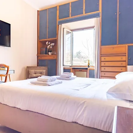 Elegantis La Pariolina Апартаменты *